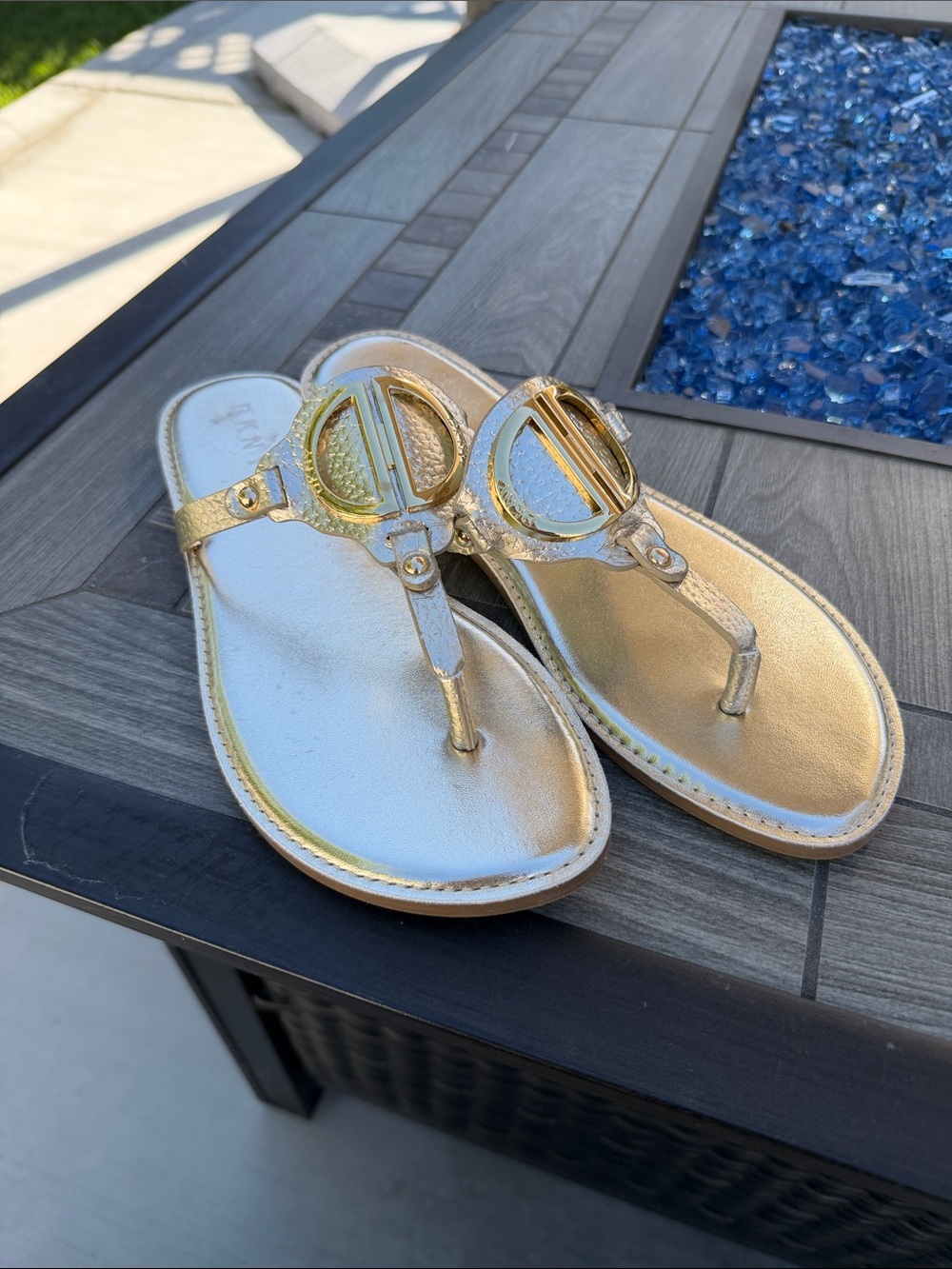 DKNY Metallic Gold Thong Sandals with Logo Medallion Size 9M
